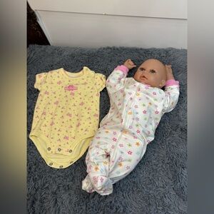 Gerber & Carter’s Baby Girl Floral Set NB–0/3M Zip Footie Pajamas /“Little Cutie